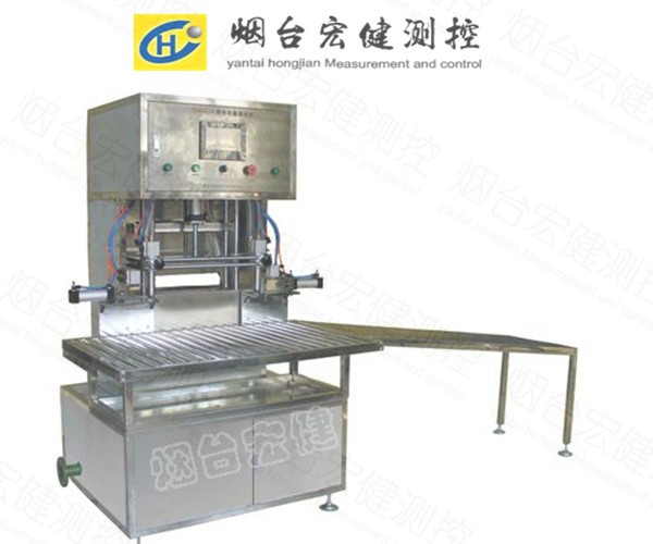 1572422933956594.jpg 果汁軟包裝灌裝機.jpg